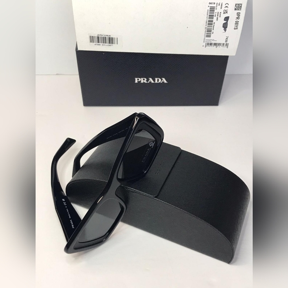 💯- Authentic New Prada PR-08YS 1AB5S0 Sunglasses Women's Black Dark Grey Bu… - Picture 4 of 14